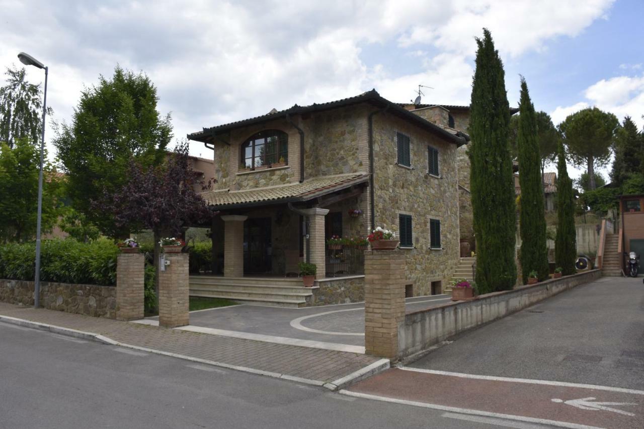 La Torre Rooms San Quirico dʼOrcia Eksteriør bilde